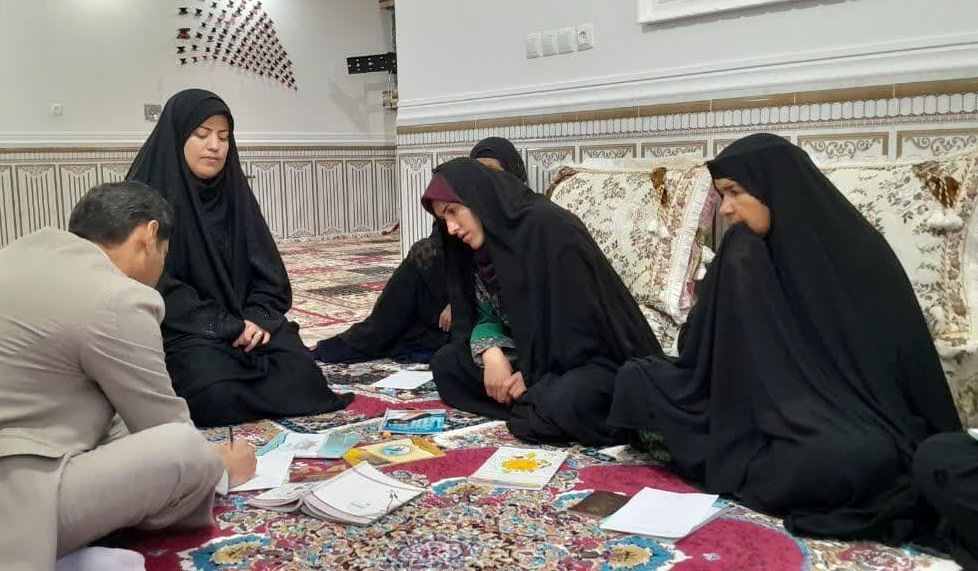 بازدید معاون سوادآموزی آموزش و پرورش کهگیلویه‌وبویراحمد از دوره‌های سوادآموزی