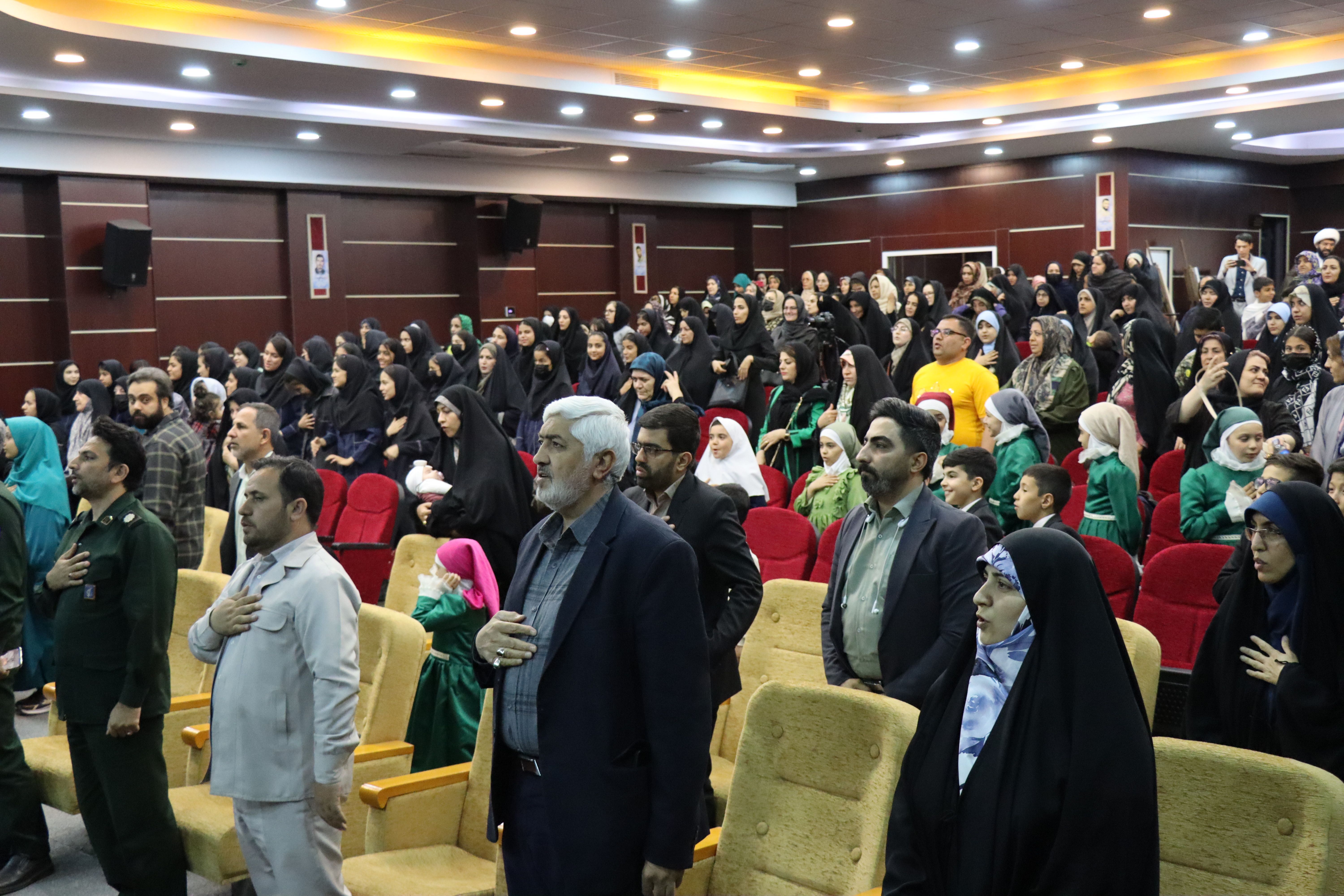 برگزاری اولین یادواره شهدای هنرمند در پاکدشت 
