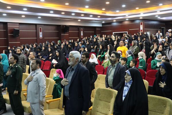برگزاری اولین یادواره شهدای هنرمند در پاکدشت 