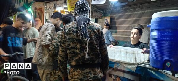 گذری بر غرفه های دهه نودی ها در نیشابور