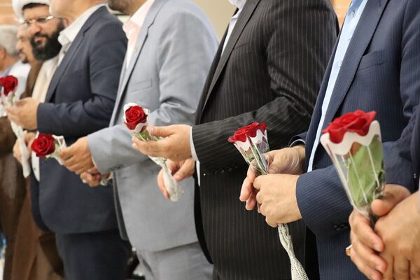 آیین افتتاح مدرسه  زنده‌یاد حاج لطف‌الله محسنی فشمی در پاکدشت 