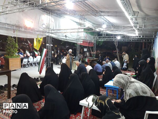 اقامه نماز استغاثه به امام زمان (عج) در موکب حماسه مقاومت دانش آموز 