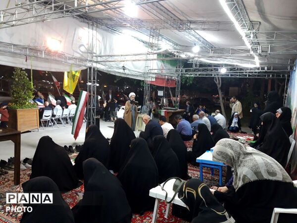 اقامه نماز استغاثه به امام زمان (عج) در موکب حماسه مقاومت دانش آموز 