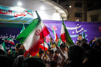 فریاد استکبارستیزی دانش‌آموزان کرمانشاه در واکنش به سخنان ترامپ