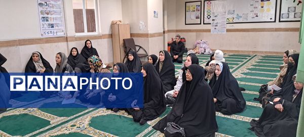 جلسه آموزش خانواده در دبستان هاشمی رفسنجانی  ناحیه یک  مشهد