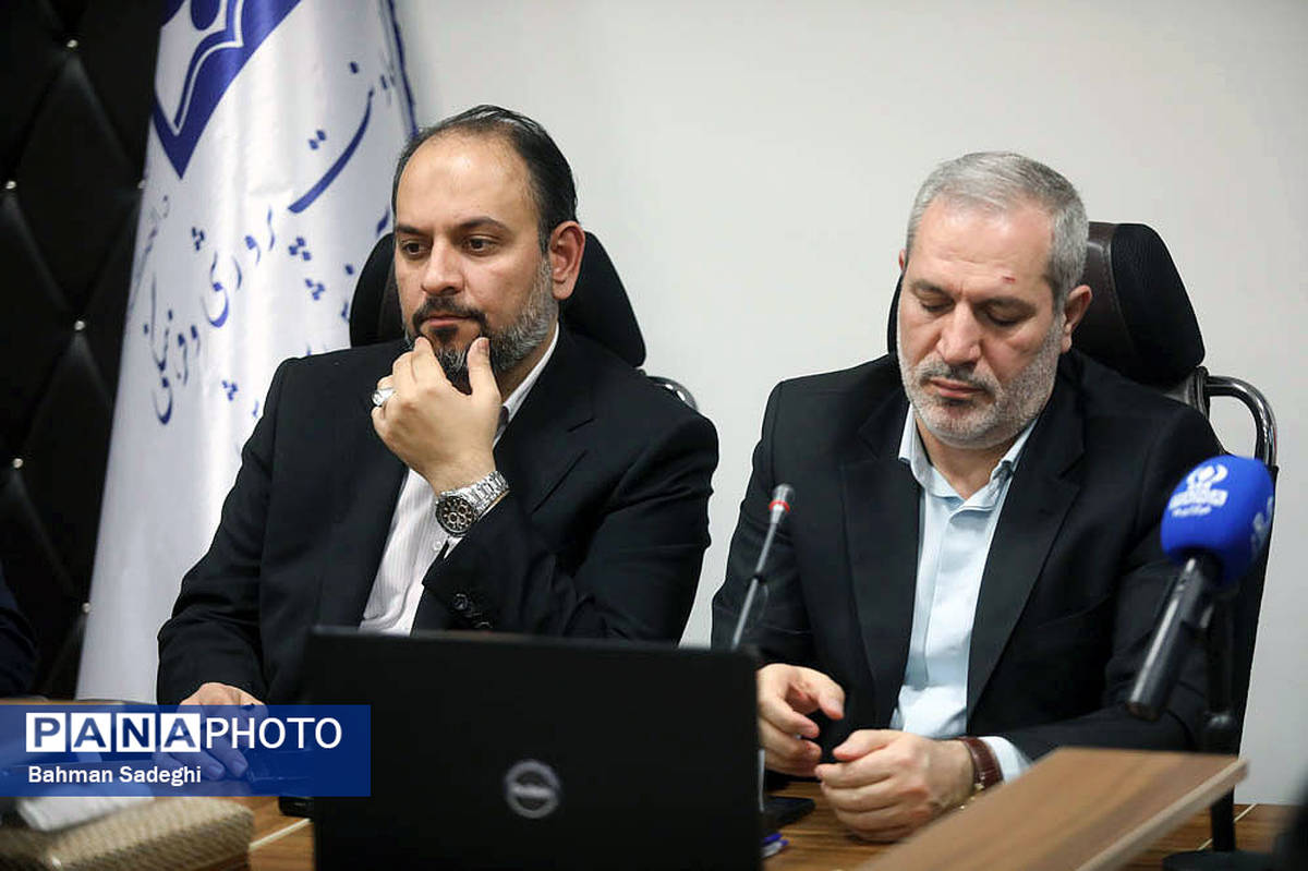 باید همگان کمک کنند مدرسه به جایگاه شایسته خود در جامعه دست یابد