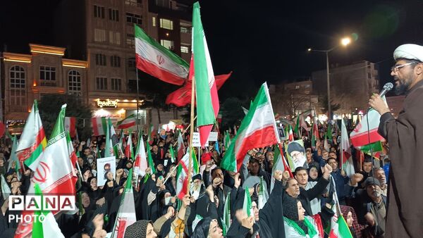 مراسم باشکوه وداع با پیکر دو شهید مطهر در نیشابور 