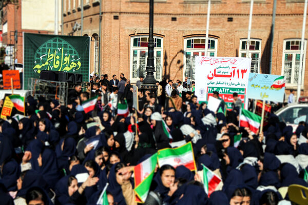 مراسم راهپیمایی ۱۳ آبان در ارومیه