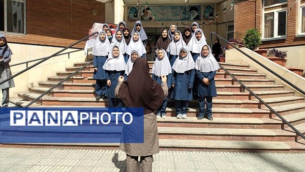 جشن روز معلم دبیرستان شهیده محبوبه دانش 