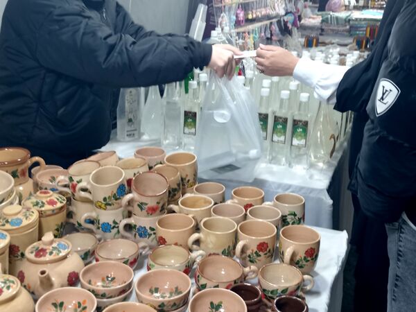 نمایشگاه صنایع دستی در محله طلاب مشهد