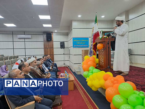  تجلیل از مدیران، مربیان و دانش‌آموزان پیشتاز شهرستان عسلویه