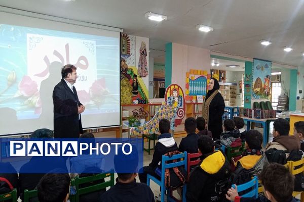 ویژه برنامه روز مادر در مرکز یک کانون پرورش فکری کودکان و نوجوانان شهرستان مرزی پارس آباد