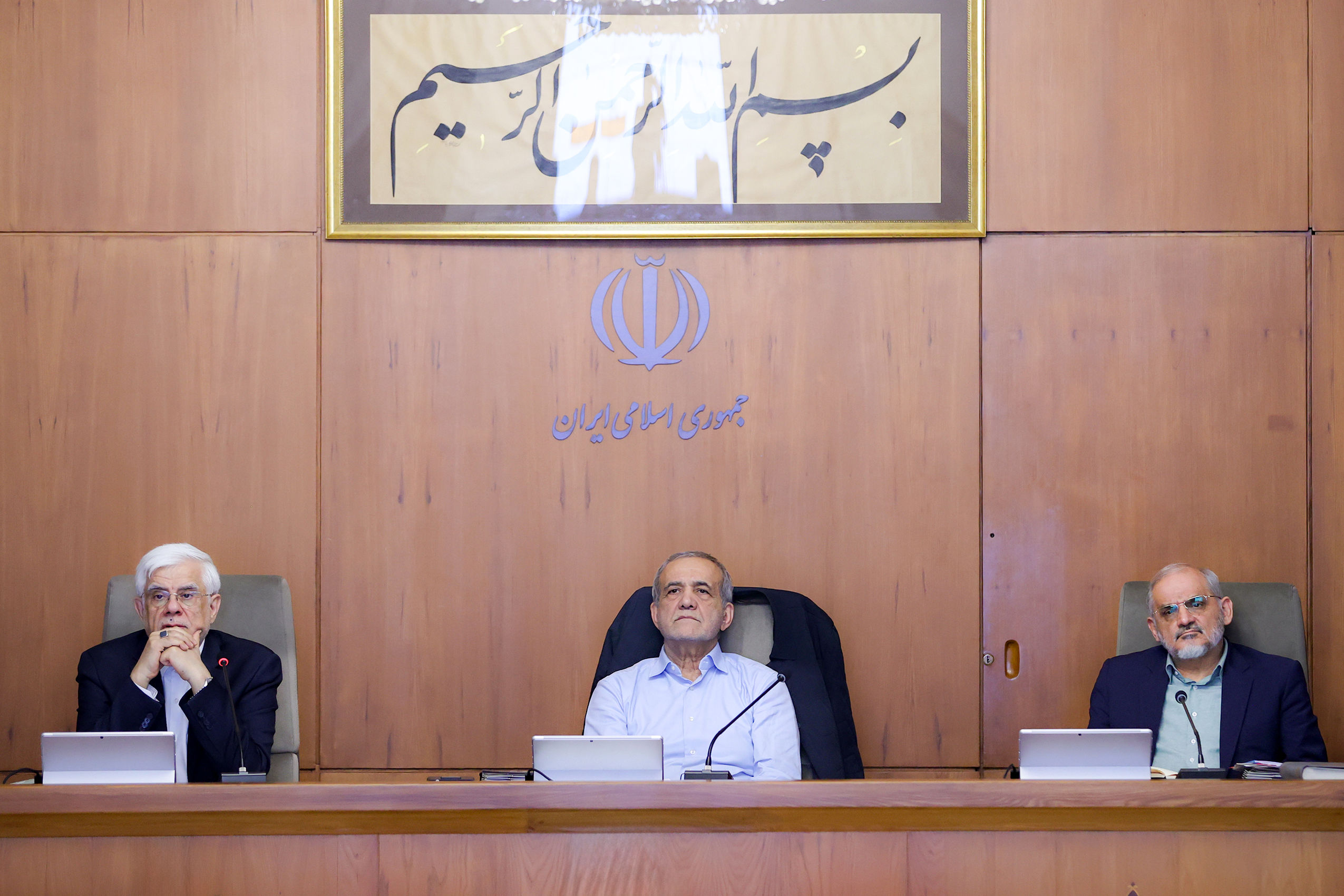 کاهش مالیات بر ارزش افزوده برخی کالاها از جمله کالاهای اساسی و نهاده‌ها از 10 به 1 درصد