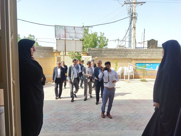 معاون وزیر آموزش و پرورش با مدیران مدارس شهرستان آبدانان دیدار کرد