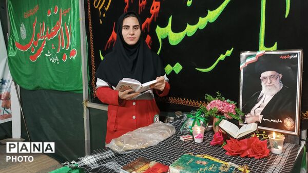 تجمع پرشور مردم پلدختر در میدان بهشتی به‌ مناسبت چهلم رهبر شهید