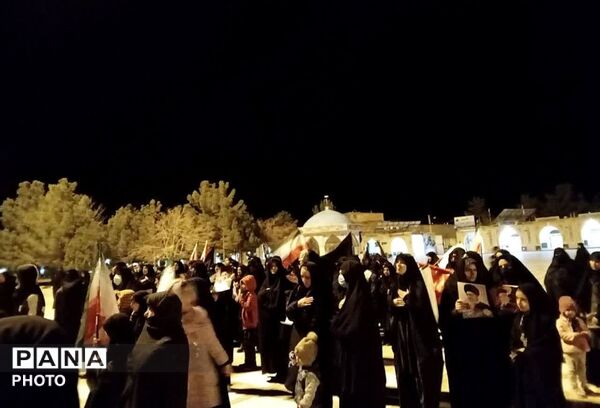 مردم همیشه در صحنه، پا به پای ایران