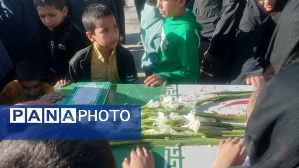 قدم‌های آسمانی بر خاک گرمدره و مارکده