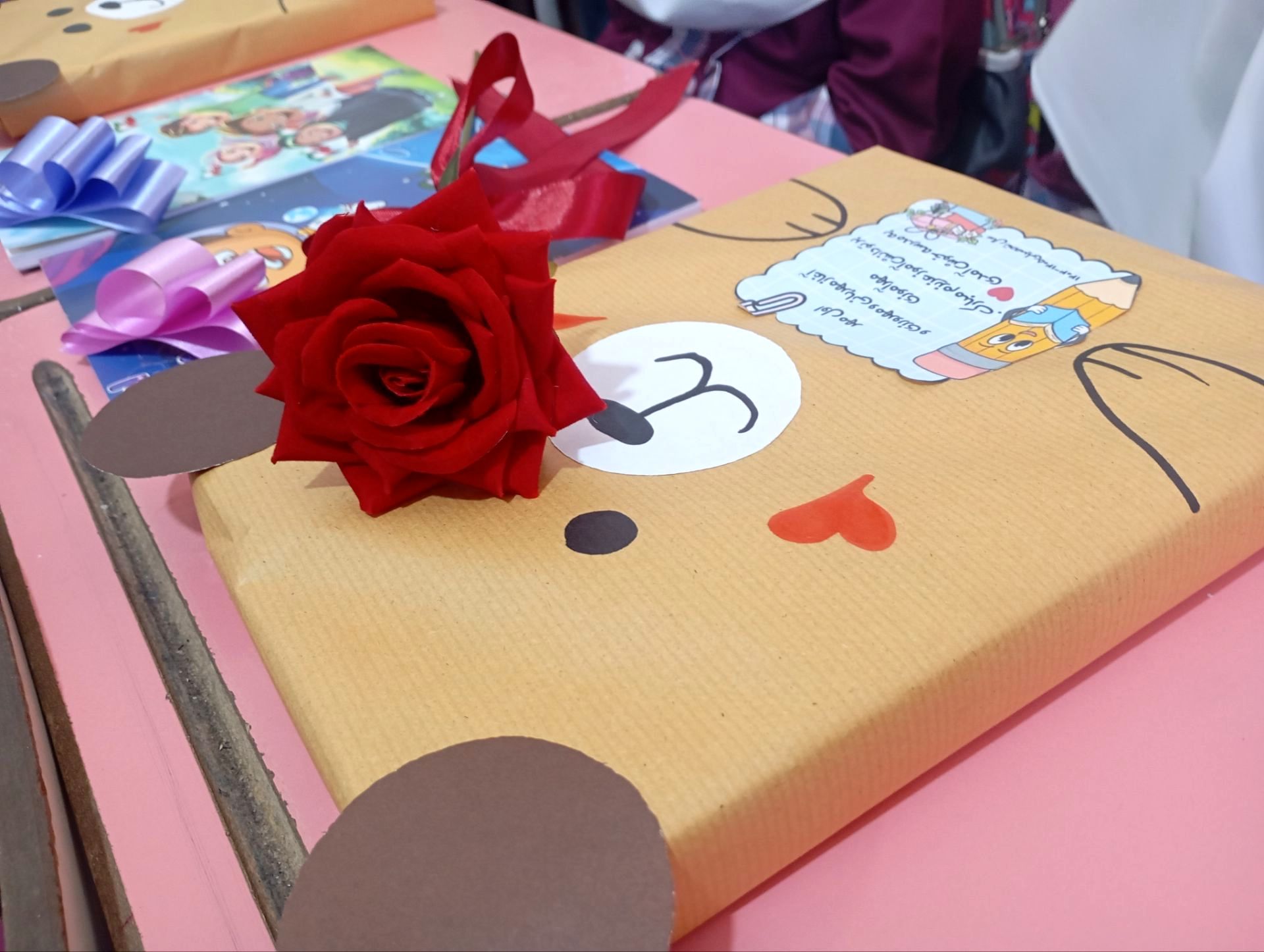 طلوع شکوفه‌های امید در دبستان امین زاده فاروج 