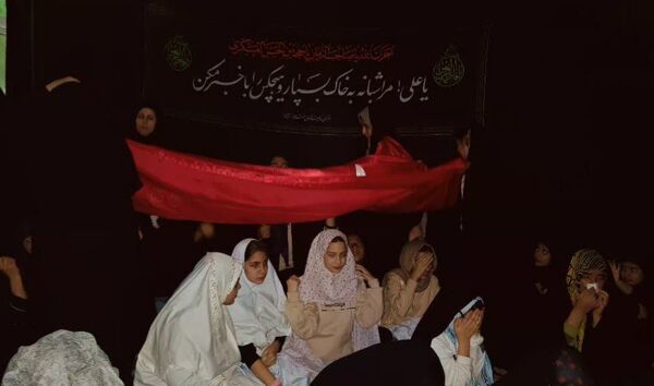 سکوت دل‌ها و طنین دعا بر فراز آسمان‌ بروجن
