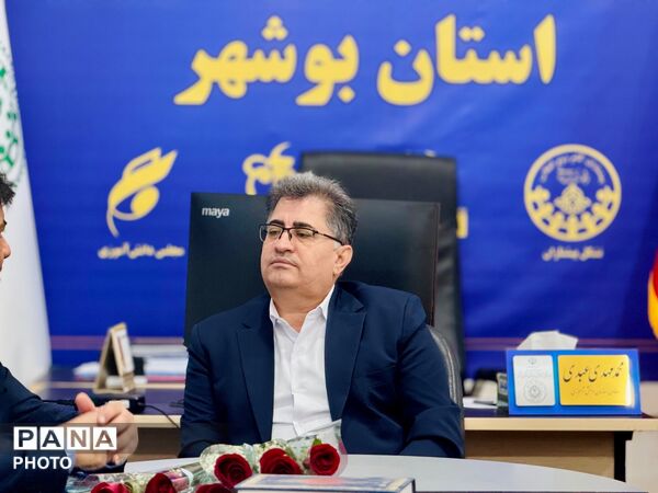 بازدید مدیرکل آموزش و پرورش استان به‌مناسبت سالروز تاسیس سازمان دانش‌آموزی