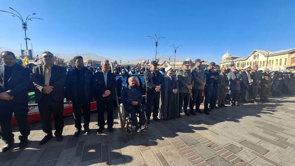 حضور پررنگ پیشتازان، جلوه‌ای از نشاط و بصیرت دانش‌آموزی در سیزده آبان