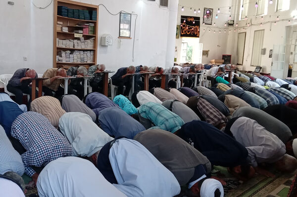 برگزاری نماز عید قربان در زرقان 