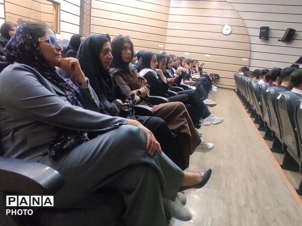 مراسم تجلیل ازمربیان وداوران کمیته اسپورت کیک بوکسینگSkf خراسان رضوی