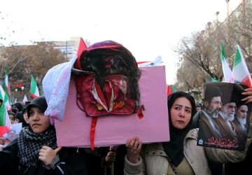 استکبارستیزی دانش‌آموزان در اجتماع نوجوانان تبریز