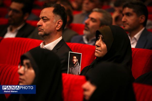 دیدار رییس‌جمهور با فرهنگیان و دانشجو معلمان