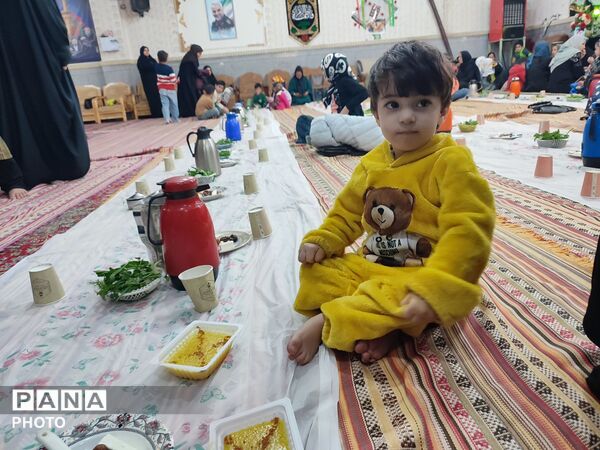 قرائت قرآن، نماز جماعت و افطار در مسجد خاتم پیامبران 