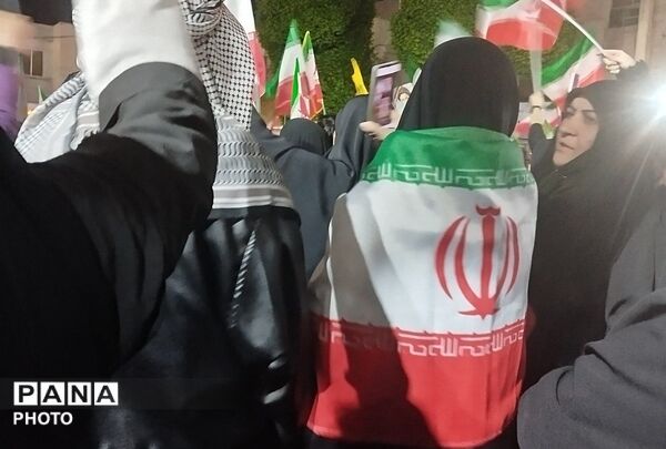 پنجاه و سومین شب از شب‌های بیدار وطن در کرج