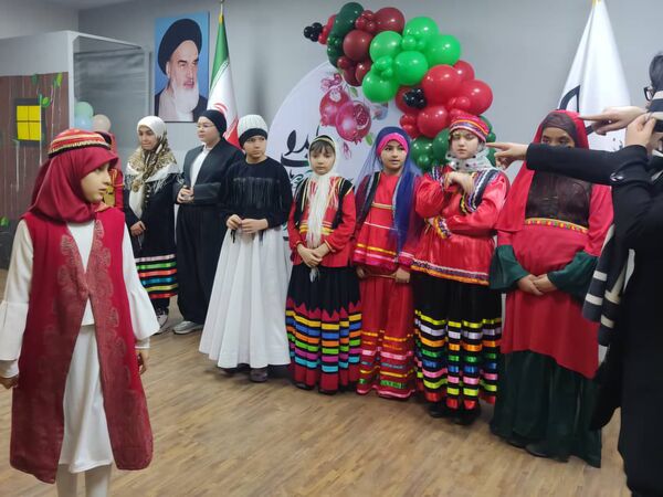 برگزاری اختتامیه جشنواره و نمایشگاه یلدایی کانون فرهنگی‌تربیتی روح‌الله در منطقه ۵
