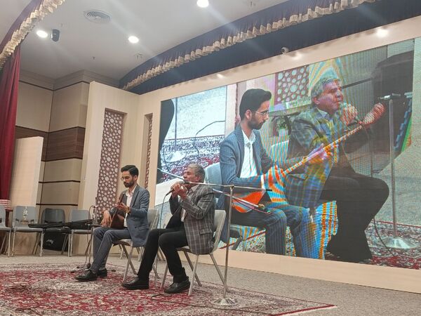 تجلیل از بازنشستگان آموزش و پرورش استان خراسان رضوی