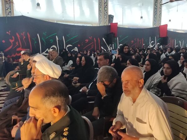 نخستین رژه دختران فاطمی در مینودشت 