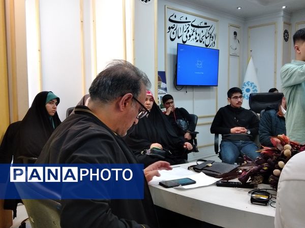 رونمایی پویش ملی کتابخوانی مهمان حرم 