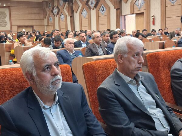 نشست کنشگران فرهنگی ،اجتماعی و سیاسی شهرستان کاشمر کاشمر
