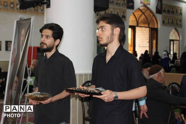 آیین گرامیداشت چهلم شهیدان ملکی در مصلای نظرآباد 