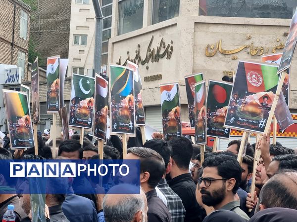  تشییع شهدای خدمت در مشهد مقدس