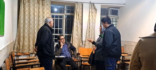  دیدار والدین با معلمان در دبیرستان ابوذر غفاری نیشابور