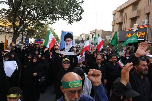 اعلام انزجار مردم قم از یاوه گویی‌های استکبار جهانی با راهپیمایی «عهد خون»