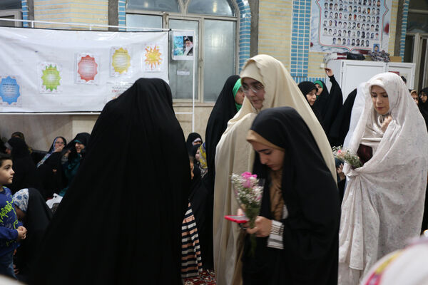 جشن ازدواج مسجدی 132 زوج‌ جوان در قم- 1