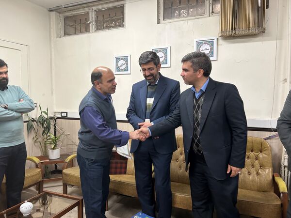  تقدیر از راهبران قطبی سازمان دانش اموزی شهرستانهای تهران