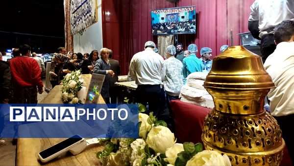 حال و هوای خیابان‌های مشهد در شب نیمه شعبان 