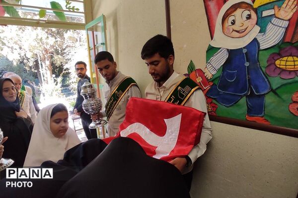 افتتاحیه «دوشنبه های امام حسینی» مدارس ورامین در مدرسه «معرفت نو»
