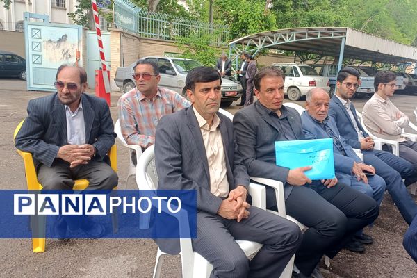 برگزاری مراسم بزرگداشت روز معلم در نیشابور 