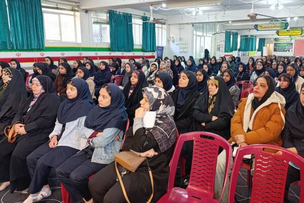 آموزش شیوه‌های افزایش تاب‌آوری در دبیرستان گراشی ناحیه 3 شیراز