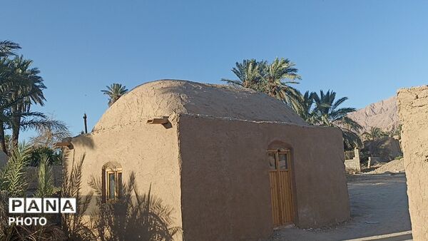 اصفهک؛تماشای زندگی از قاب خشت و نخل