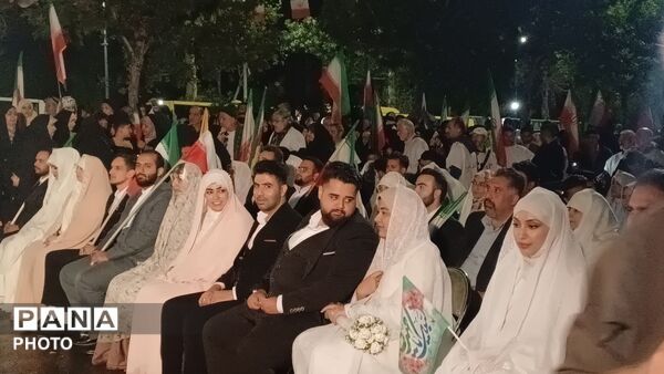 پیمان عشق ۵۰ زوج ایثارگر البرزی زیر پرچم ولایت 