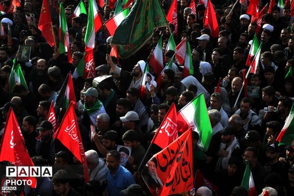 قم غرق در ماتم؛ وداع تاریخی مردم با رهبر فقید در جوار بارگاه کریمه اهل‌بیت (س)