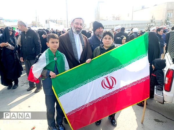 قدمهای استوار مردم علی آباد پبرای اتحاد قدس